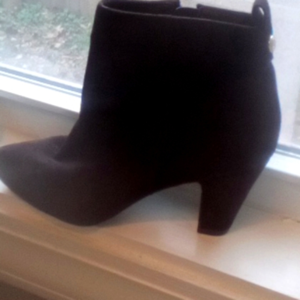 Heels by bcbg generation